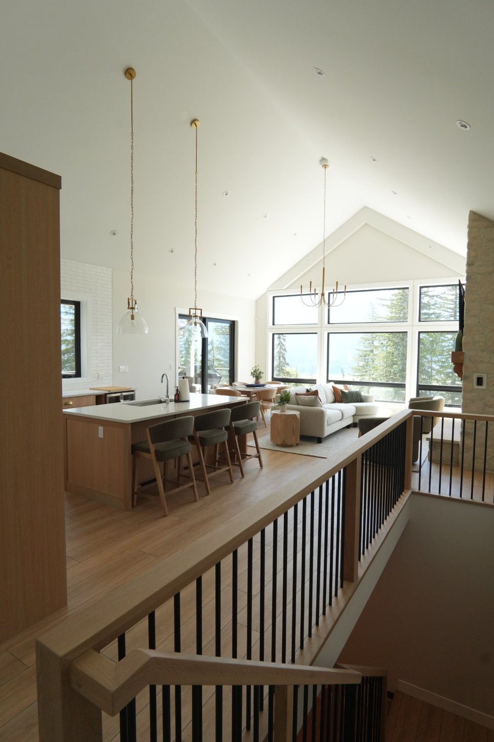 Living Area  Kitchen Suite